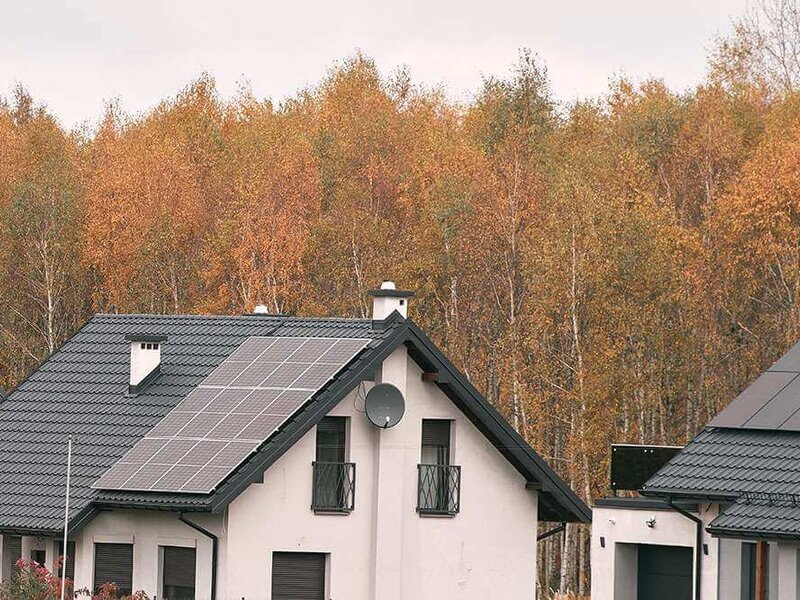SolHeizTech - Autonome Solarsysteme: Wie man ein energieunabhängiges Haus mit Wärmepumpe baut