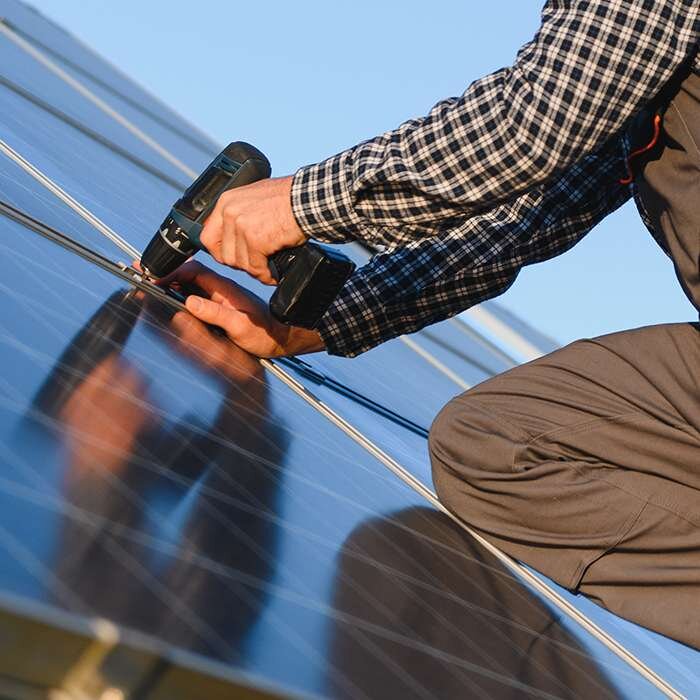 SolHeizTech - Wartung von Solarmodulen