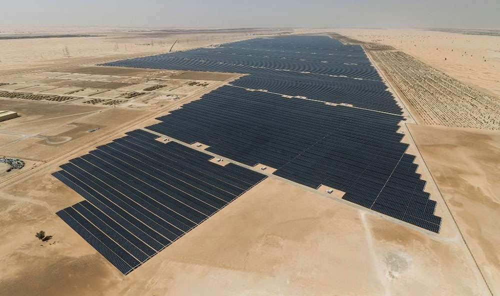 Al Dhafra (VAE) &ndash; Das gr&ouml;&szlig;te Solarkraftwerk in der W&uuml;ste